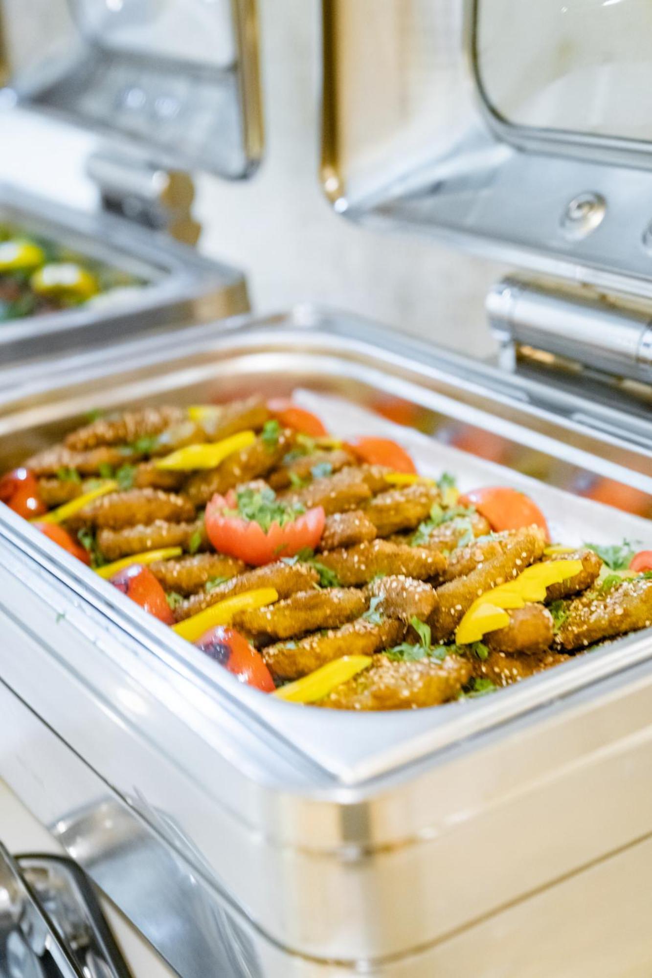 Emaar Grand Hotel Мекка Экстерьер фото A chafing dish