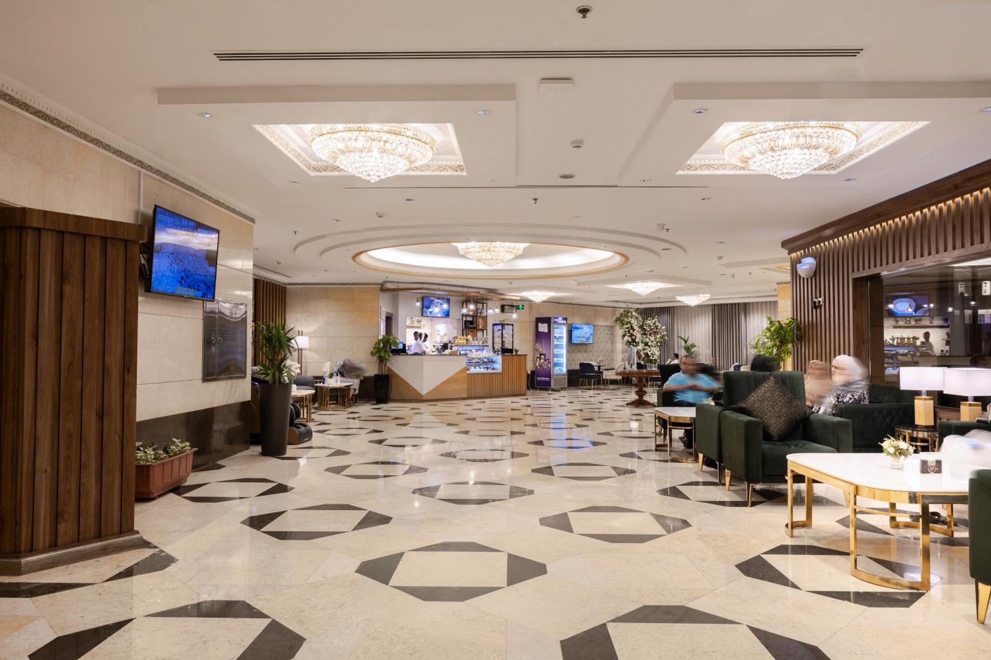 Emaar Grand Hotel Мекка Экстерьер фото The lobby of the hotel